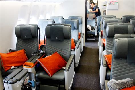 777 300er Seating Singapore Airlines | Brokeasshome.com