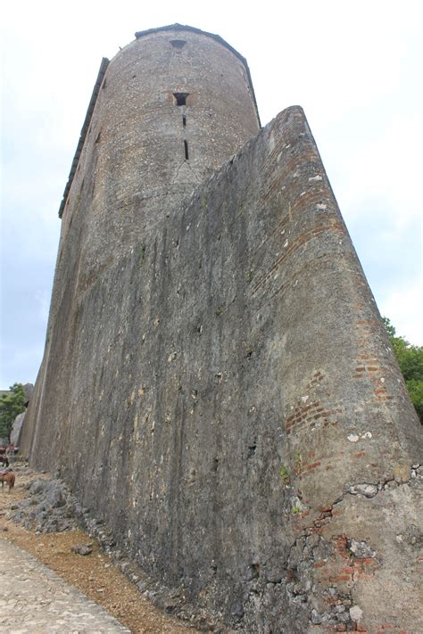 "The Citadel” in Cap-Haitien, Haiti | Haiti beaches, Haiti history, Castle home