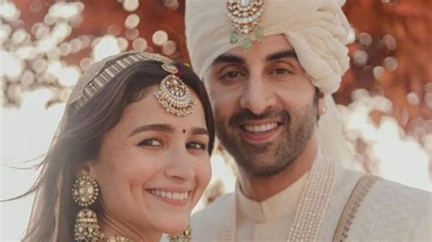 Ranbir Kapoor & Alia Bhatt Wedding LIVE Updates, Marriage Date, Marriage Photos, Videos, News ...