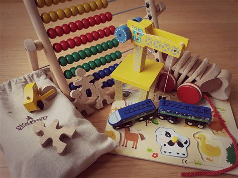 7 reasons why you want to buy more wooden toys for your children