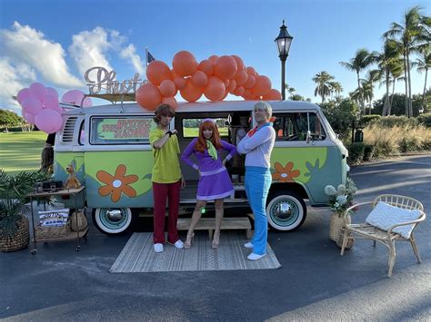 South Florida's Favorite Vintage VW Photobooth Bus