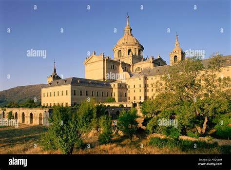 Escorial palace hi-res stock photography and images - Alamy