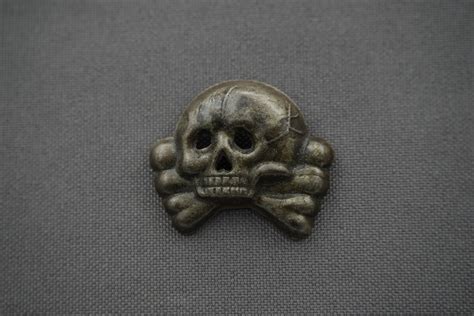 Jawless skull / Totenkopf Insignia