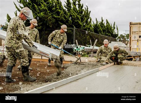 Naval base ventura county port hueneme hi-res stock photography and ...