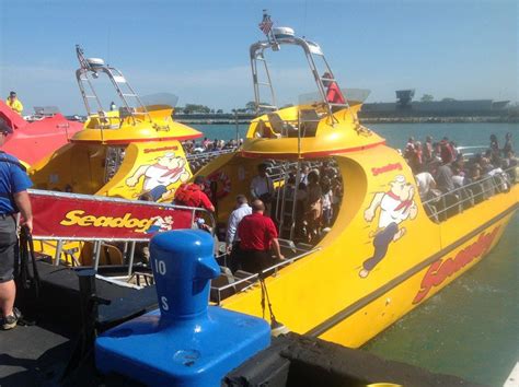 Chicago, Illinois, Navy Pier ~ Seadog wild boat ride around Lake ...