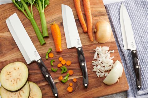 Best Knives for Cutting Vegetables