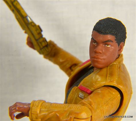 Star Wars Black Series – Finn review -side view | Lyles Movie Files