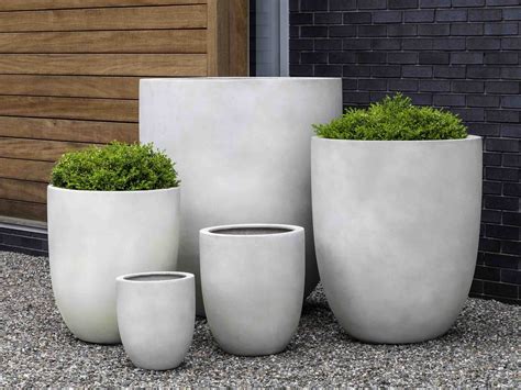 Bradford Planter | Planters, Fiberglass planters, Large planters