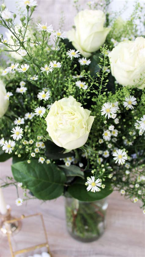 White aster & roses | Flower farm, Bouquet, Elegant bouquet