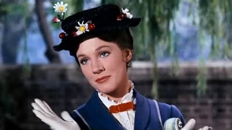 Mary Poppins Chim Chimney / Mary poppins takes the children on many magical and memorable ...