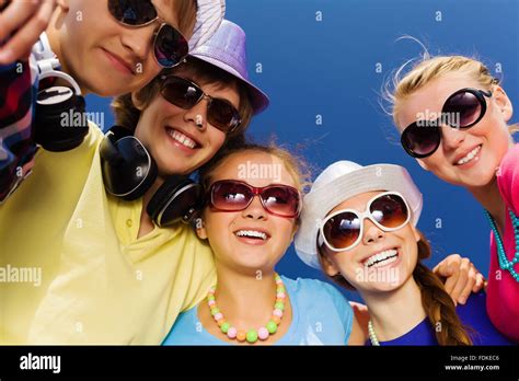 Group of young and happy people having party Stock Photo - Alamy