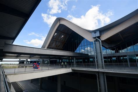 Clark airport terminal 2 welcomes arrivals | ABS-CBN News