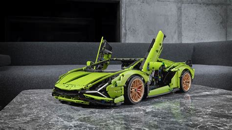 This Lego Technic Lamborghini Sian FKP 37 has 3,696 pieces