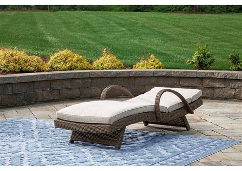 Beachcroft Outdoor Chaise Lounge with Cushion
