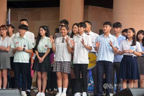 School uniforms in Taiwan no longer required to bear students' names ...