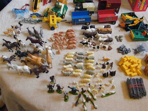 Britains Farm Toys –Tractors, Implements, Animals, Fencing, Buildings ...