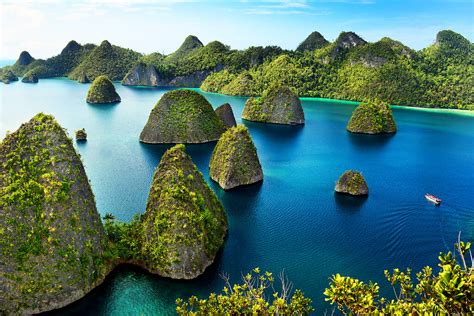 Best time to go to Raja Ampat Islands | Weather and Climate. 12 months ...