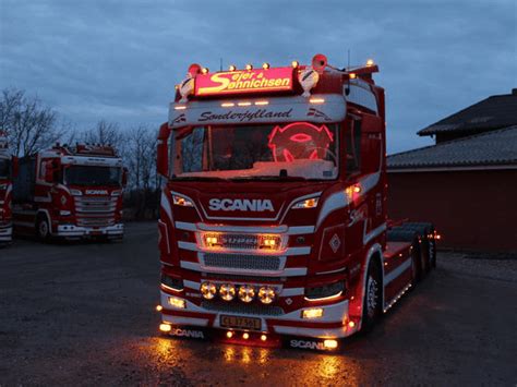 Additional position light for Scania LED headlight 2016+ - Matronics
