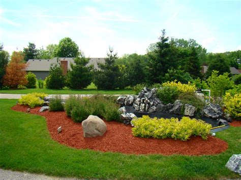 Red Colored Mulch | Indianapolis Mulch | McCarty Mulch