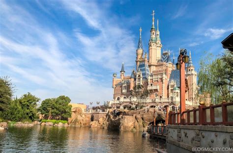 Shanghai Disneyland Expands Use of Health QR Code App for Guests