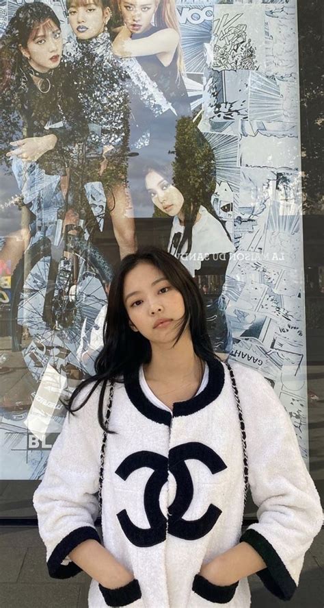 KIM JENNIE WALLPAPER | Blackpink fashion, Girl, Fashion