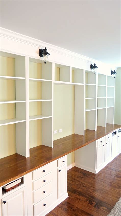 Remodelaholic | Build A Wall-to-Wall Built-In Desk and Bookcase
