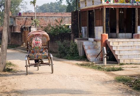 Roads - Where Life Happens in Rural India - Ron Mayhew