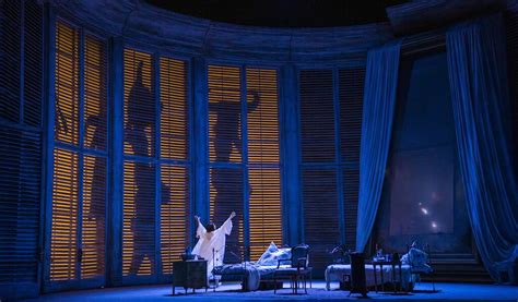 La Traviata, Royal Opera House review [STAR:4] | Culture Whisper