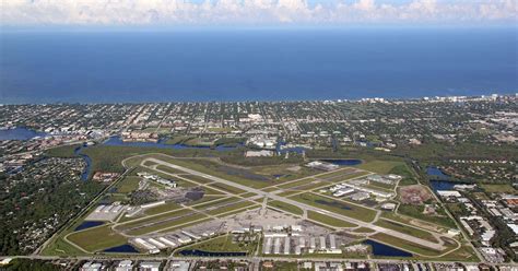 New Naples airport chief named