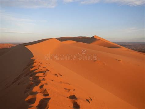 Sunrise in Sahara desert stock image. Image of peace - 53478365