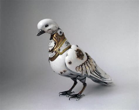 Metal Craftsman Recreates Animals as Moving Steampunk Sculptures