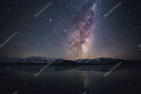 Milky way at Lake Tekapo Stock Photo by ©thomaswong 130460172