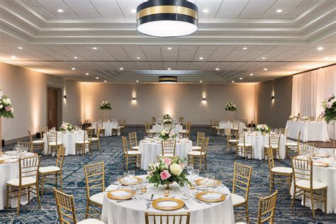 Sheraton Suites Chicago O’Hare | Wedding Venues | Rosemont, Illinois