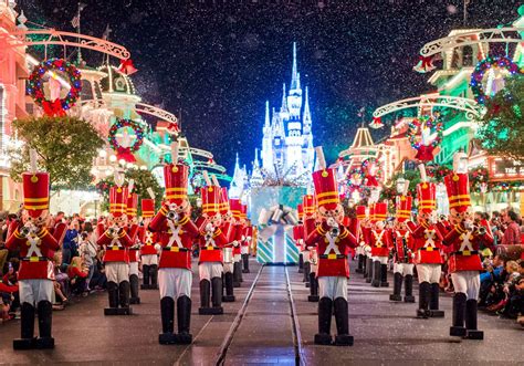 Christmas Season Highlights at Disney World