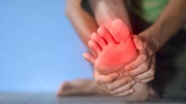 Burning feet: Causes and how to manage it | HealthShots