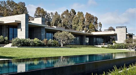 Explore the Epic Malibu House that Featured in Tom Ford’s ‘Nocturnal Animals’ | Malibu homes ...