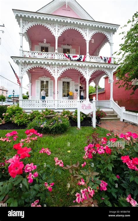 Victorian themed shops in the quaint Washington Street Mall in the seaside town of Cape May, New ...