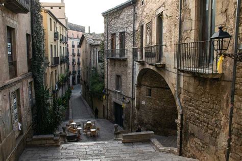 Tips For Exploring Girona Old Town in Spain - Travelsewhere