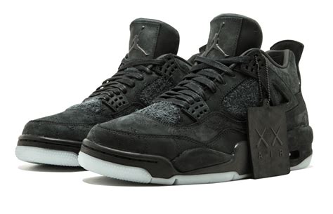 AIR JORDAN 4 RETRO KAWS BLACK – FIT in Sneakers