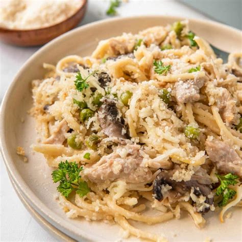 Classic Creamy Turkey Tetrazzini Casserole | YellowBlissRoad.com