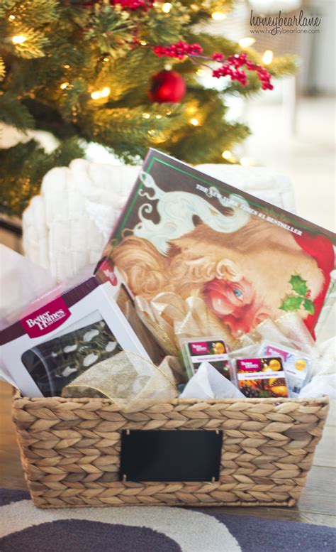 The Ultimate Cozy Christmas Gift Basket - HoneyBear Lane