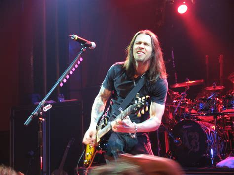 File:Myles Kennedy (Alter Bridge).jpg - Wikimedia Commons