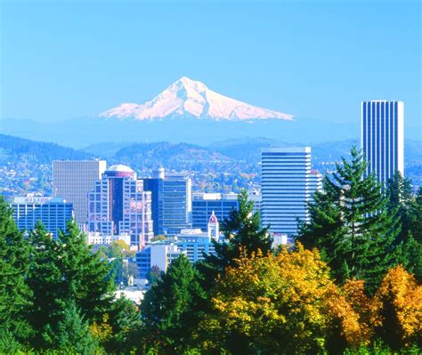 Mount Hood clearly visible from downtown Portland | Places to go, Best cities, Trip