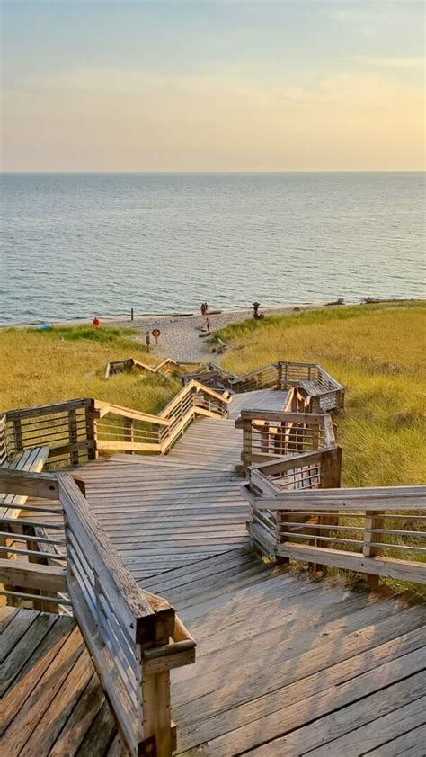 24 hours in Muskegon State Park: sunset, beach, dunes, lighthouse ...