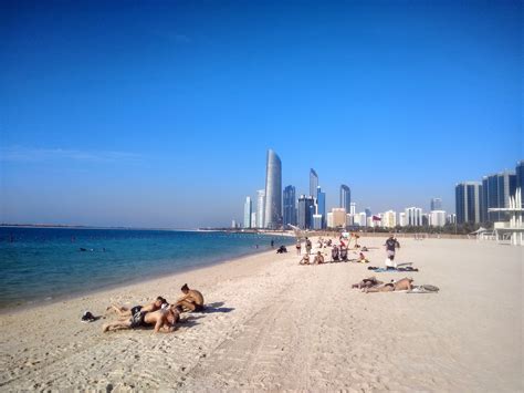 Corniche beach 🏖️ Abu Dhabi, Abu Dhabi Emirate, United Arab Emirates - detailed features, map ...