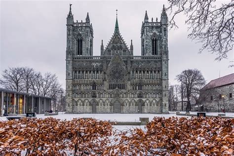 Huge and stunning cathedral - Review of Nidaros Cathedral, Trondheim ...