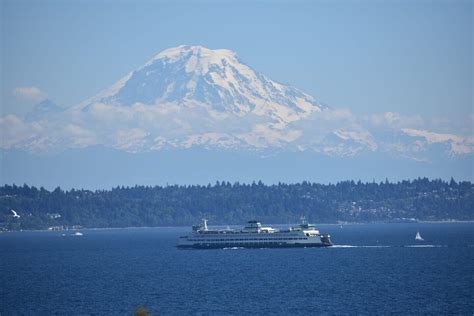 Spectacular waterfront Bainbridge Island Home. Breathtaking views! - Bainbridge Island