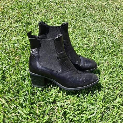 Simple Black Leather Heeled Boots Very comfortable... - Depop