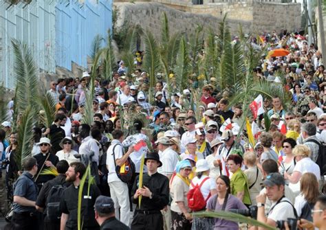 Palm Sunday in Jerusalem - All Photos - UPI.com