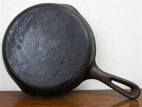 Vintage Small Black Cast Iron Skillet Bare Cast Iron Little | Etsy